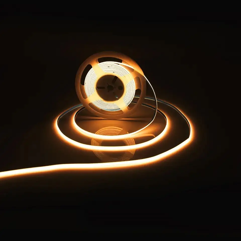 Світлодіодна стрічка з кристалами COB